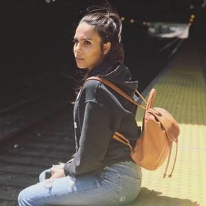 Meet your Posher, Aylinche